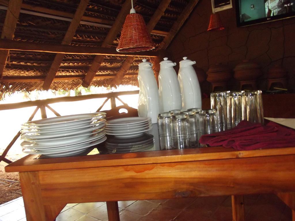 Hotel Lord Of The Forest Batticaloa Zimmer foto